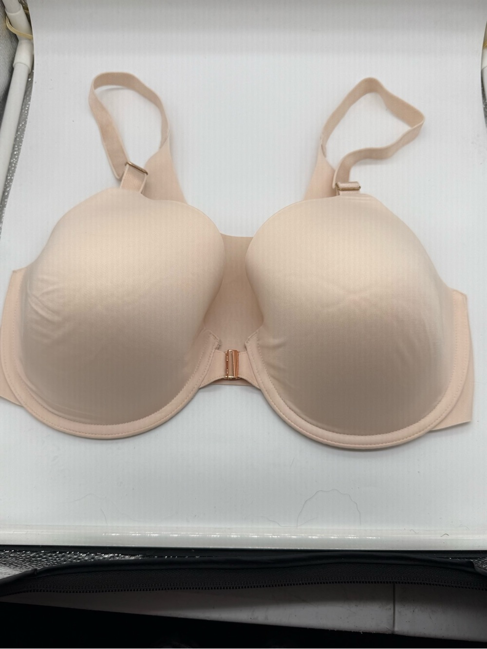 SOMA 360 front close bra
